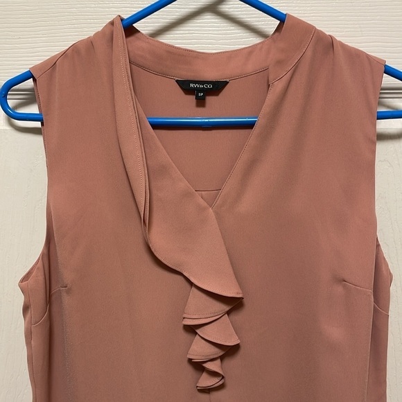 RW&CO | Dusty Rose/Pink | V-Neck | Ruffle | Sleeveless | Blouse | Size S - Picture 2 of 13